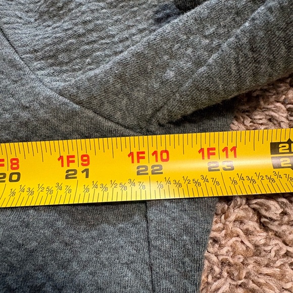 lululemon athletica Forest Green Turtleneck Sweater - Picture 4 of 6